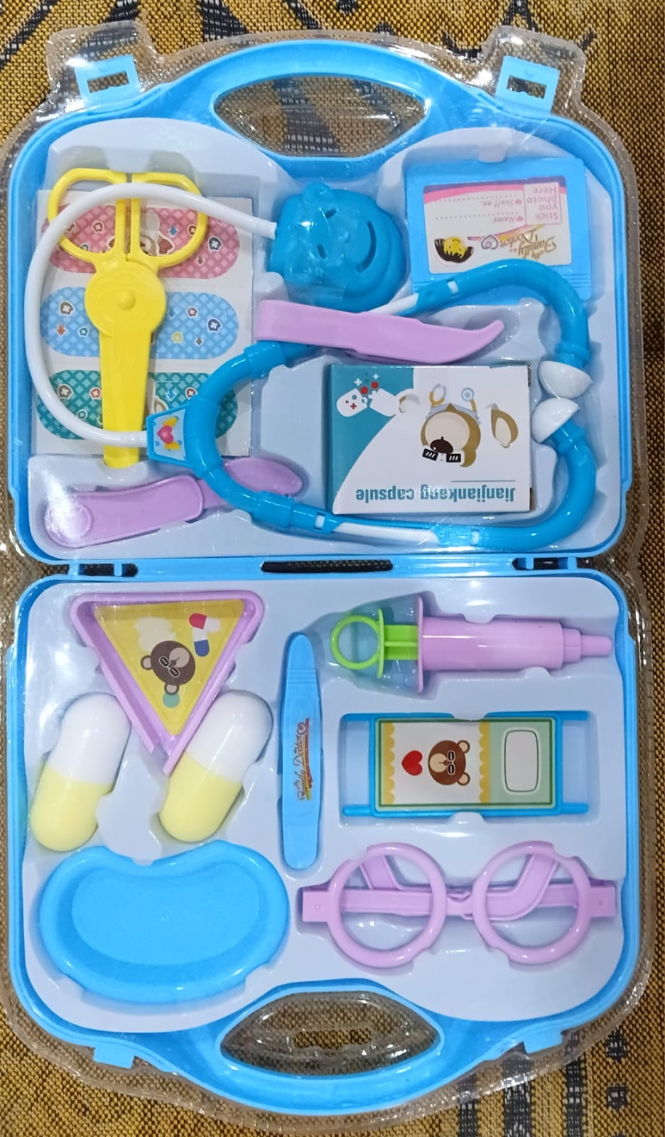 Kids doctor play set with carry case
